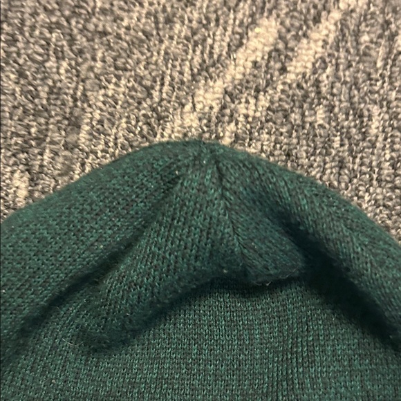 The North Face Dark Green Knit Beanie & Carhartt brown beanie. Top winter brands - Picture 8 of 16